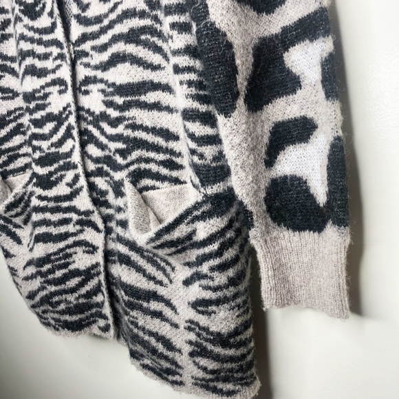 NWOT Wildfox | Animal Attraction Avani Cardi - Picture 4 of 8